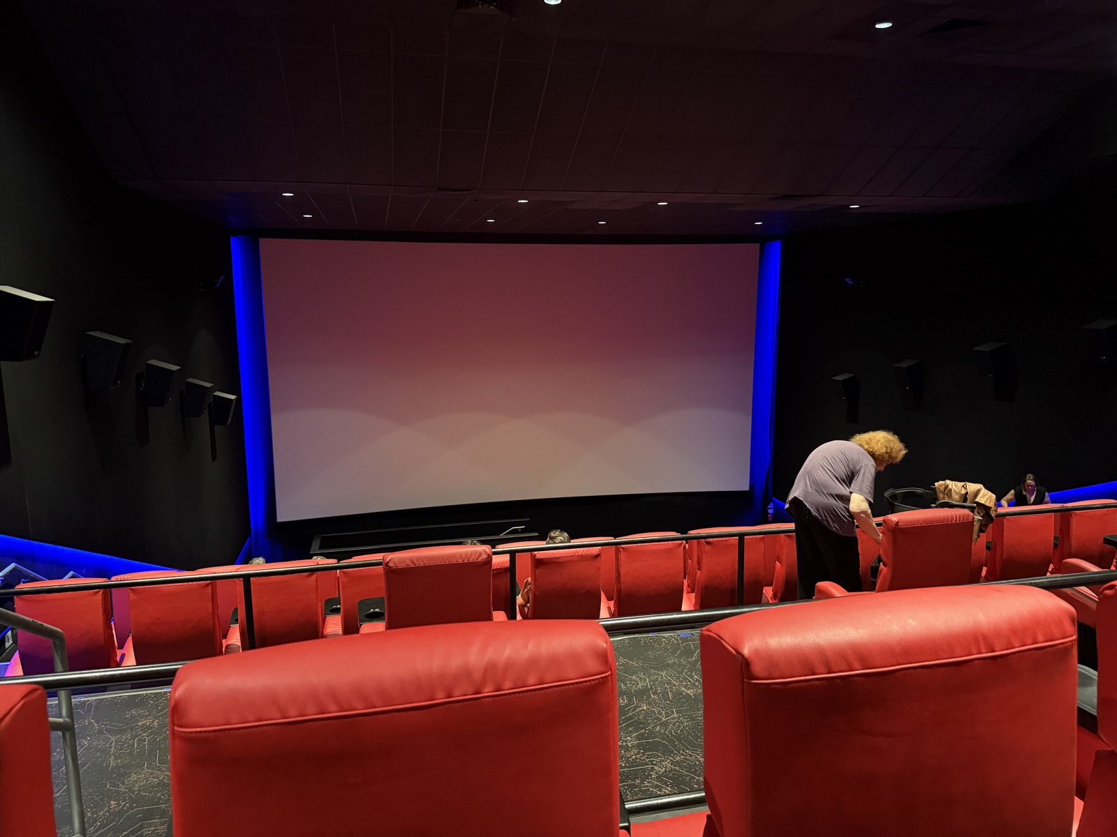 View from seat M16, Auditorium 17 at Regal Union Square